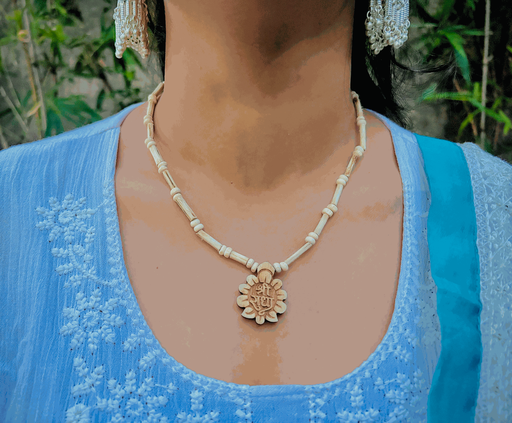 Shri Radha Locket Kanthi Mala